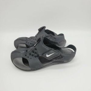 Nike Unisex Kids Perforated Sports‎ Sandal US 11